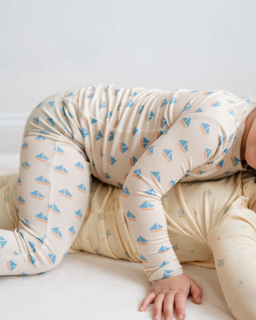 Modal pajama set sailboats