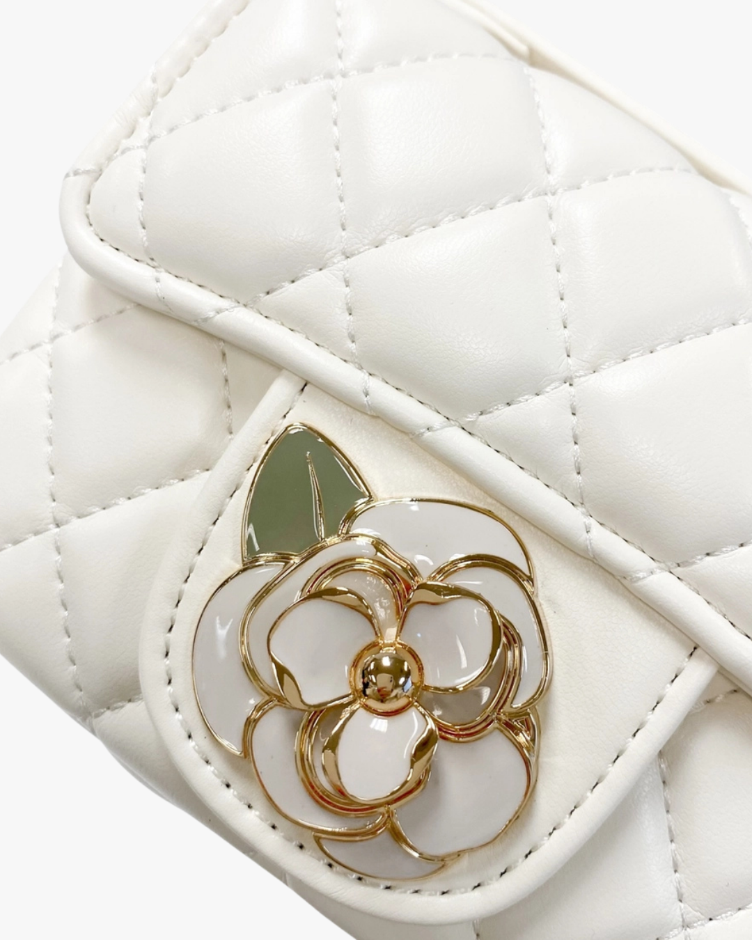 Floral Decor Quilted Purse